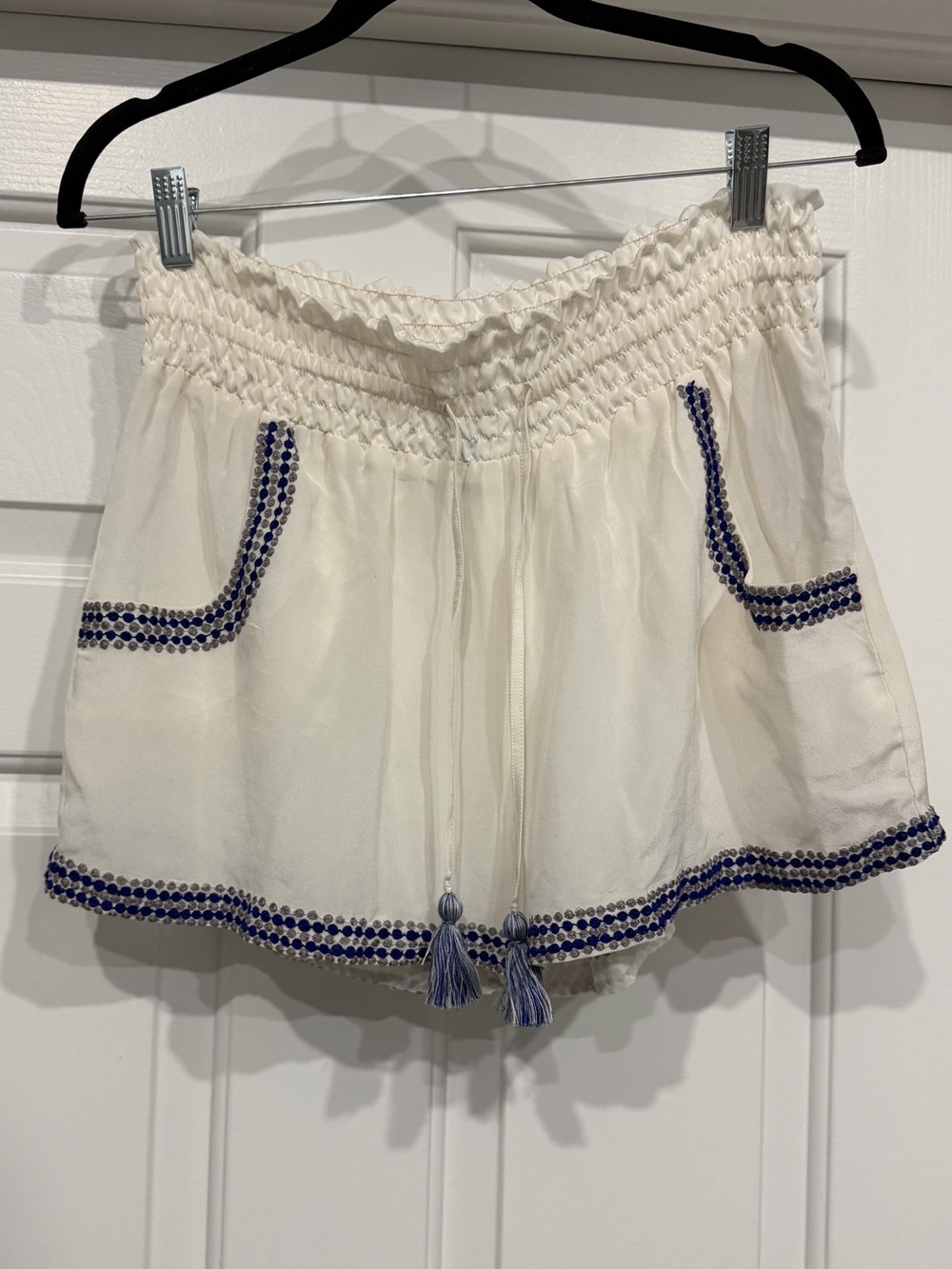 Taj silk shorts